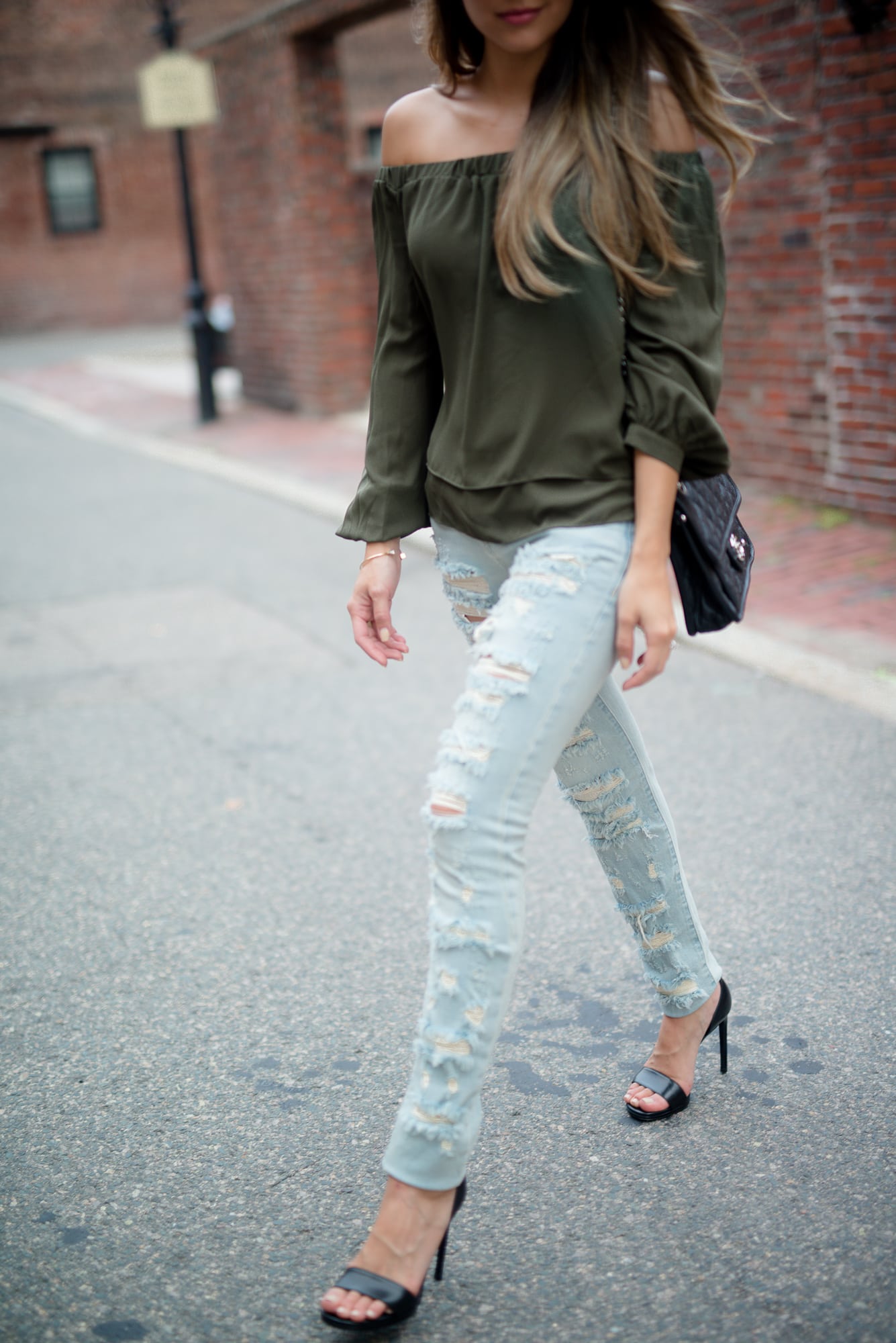 Asos_off_the_shoulder_top_blanknyc_ripped_denim_saint_laurent_jane_sandals-1 copy