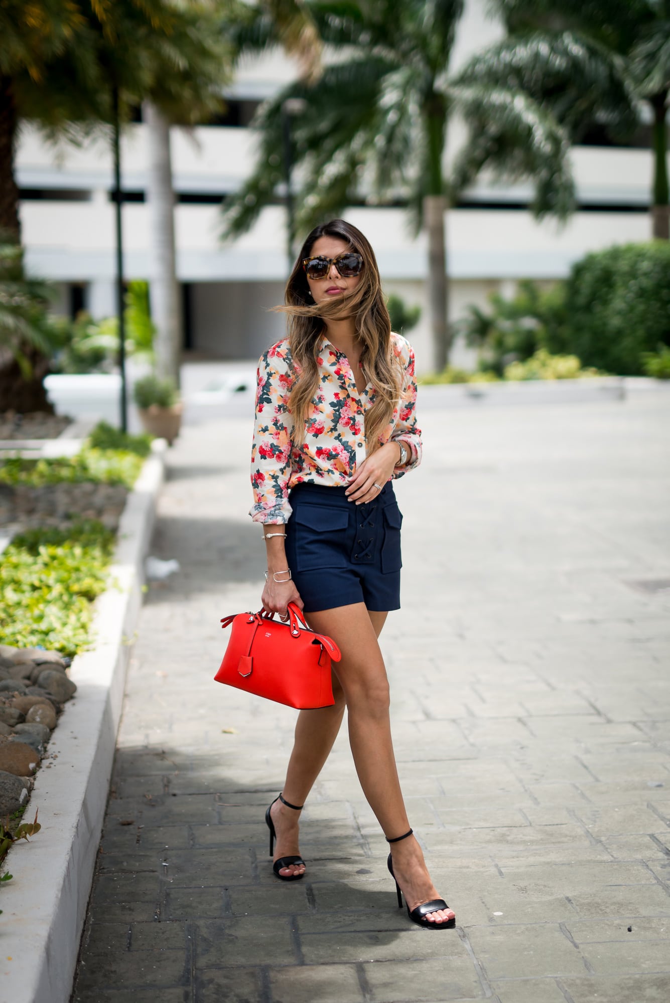 How to Dress up Shorts - The Girl from Panama