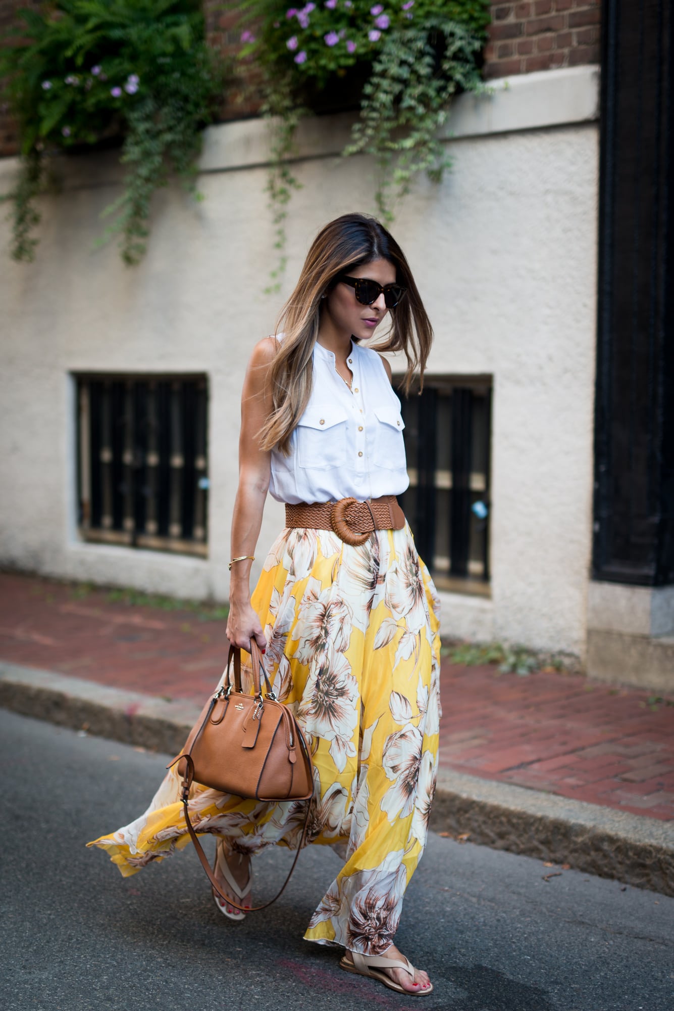 https://thegirlfrompanama.com/wp-content/uploads/2015/09/chicwish-floral-maxi-skirt-forever21-buttoned-pocket-shirt-aldo-gladiator-sandals-coach-bag-4.jpg