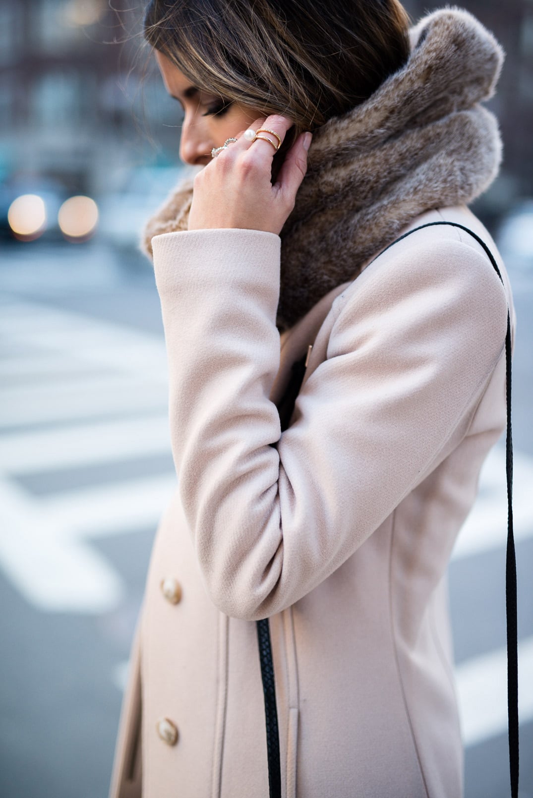 Pam Hetlinger wearing a Reiss Collar Coat, Reiss Wool Jumper, Reiss Skinny Jeans, Reiss Mini Box Bag and Reiss Bow Detail Ankle Bootie.