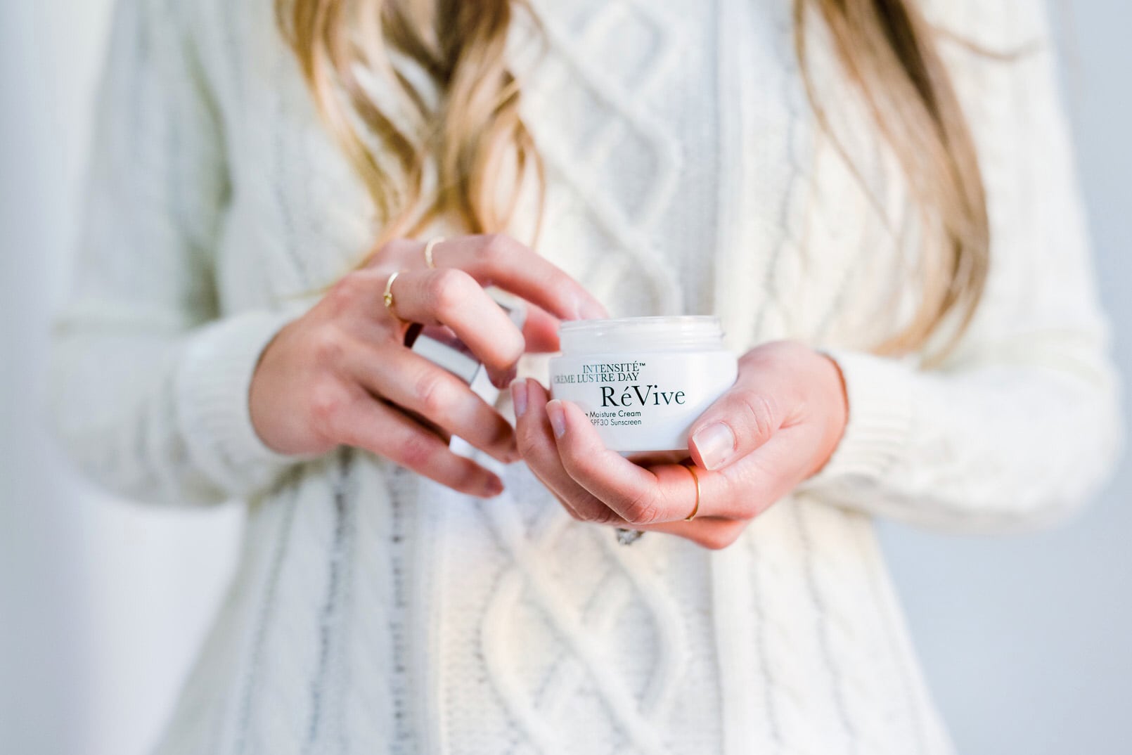 Pam Hetlinger applying the RéVive Intensité Crème Lustre Day SPF 30