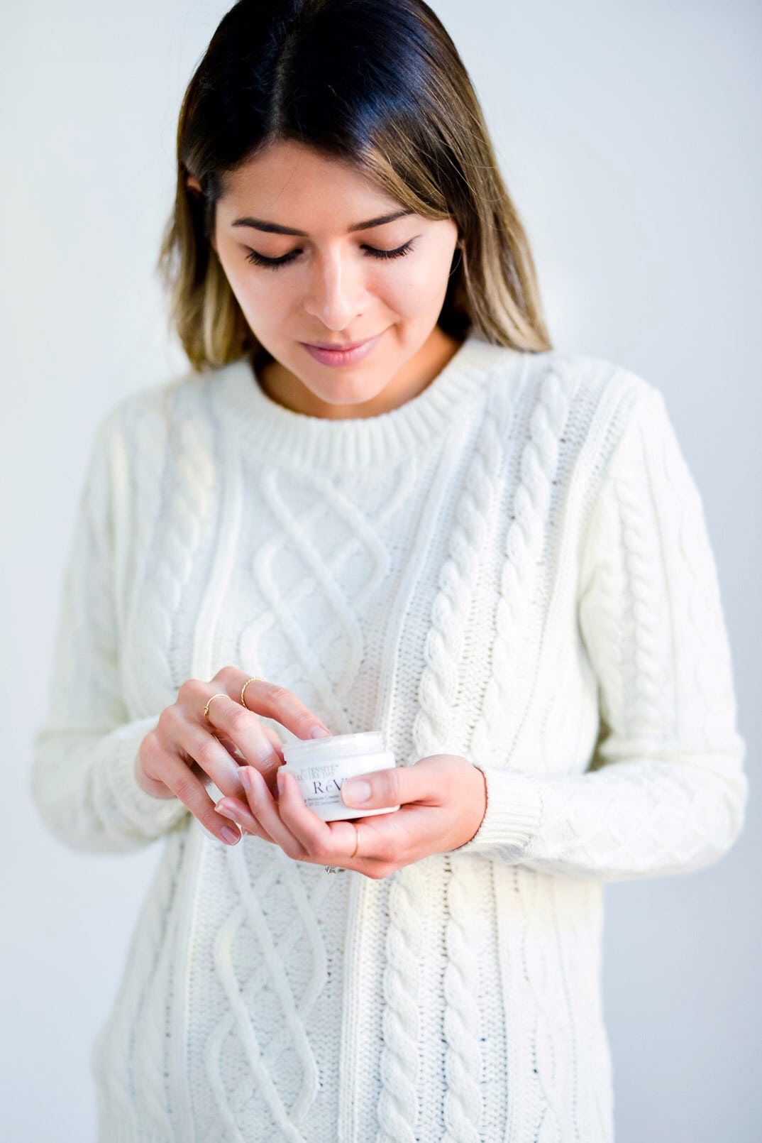 Pam Hetlinger applying the RéVive Intensité Crème Lustre Day SPF 30