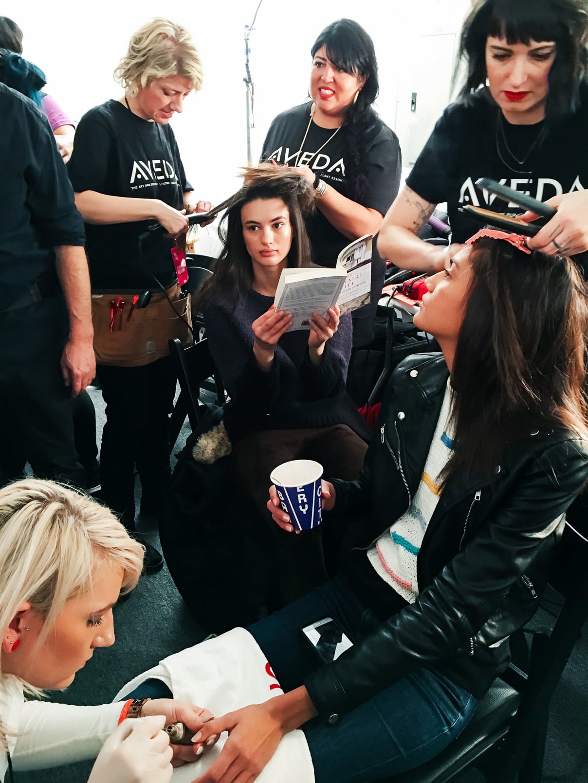 Pam Hetlinger, New York Fashion Week, backstage at the Jenny Packham show with Aveda and Bobbi Brown-5 copy