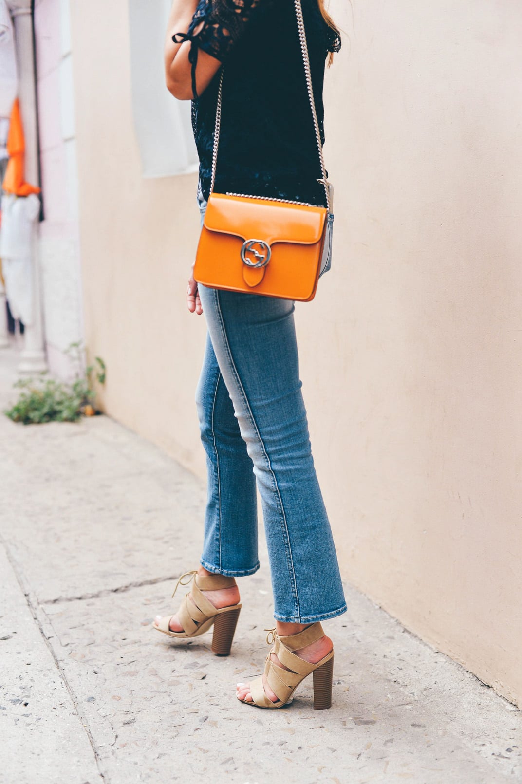 Pam Hetlinger, The Girl From Panama wearing an H&M crochet top, 7 for all mankind cropped jeans, gucci bag, and asos lace-up sandals. Spring Denim.