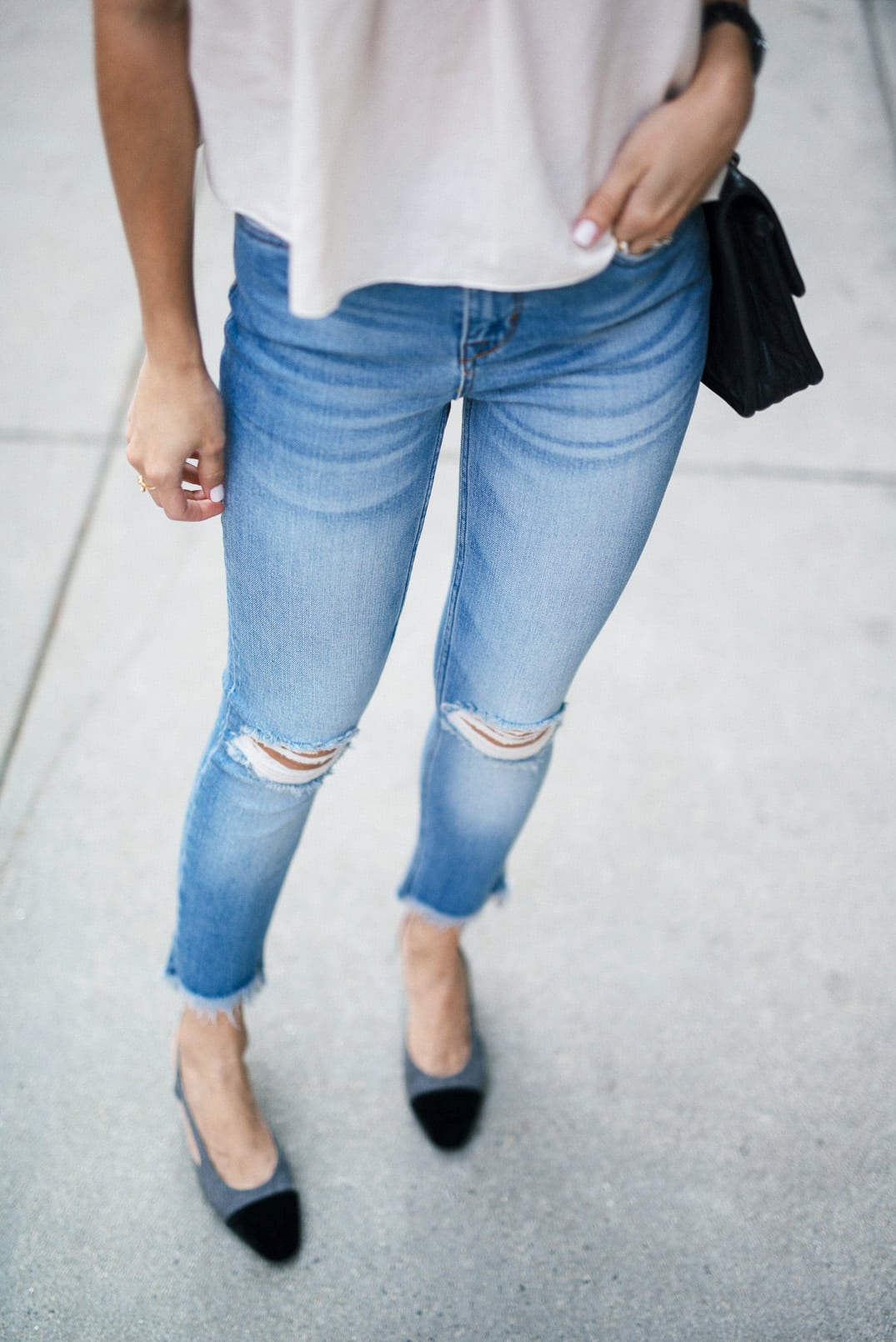 Weekend Casual Look | The Girl From Panama- Mango flowy top, cropped skinny jeans, the chanel slingback, chanel french riviera flap, celine tilda sunglasses.