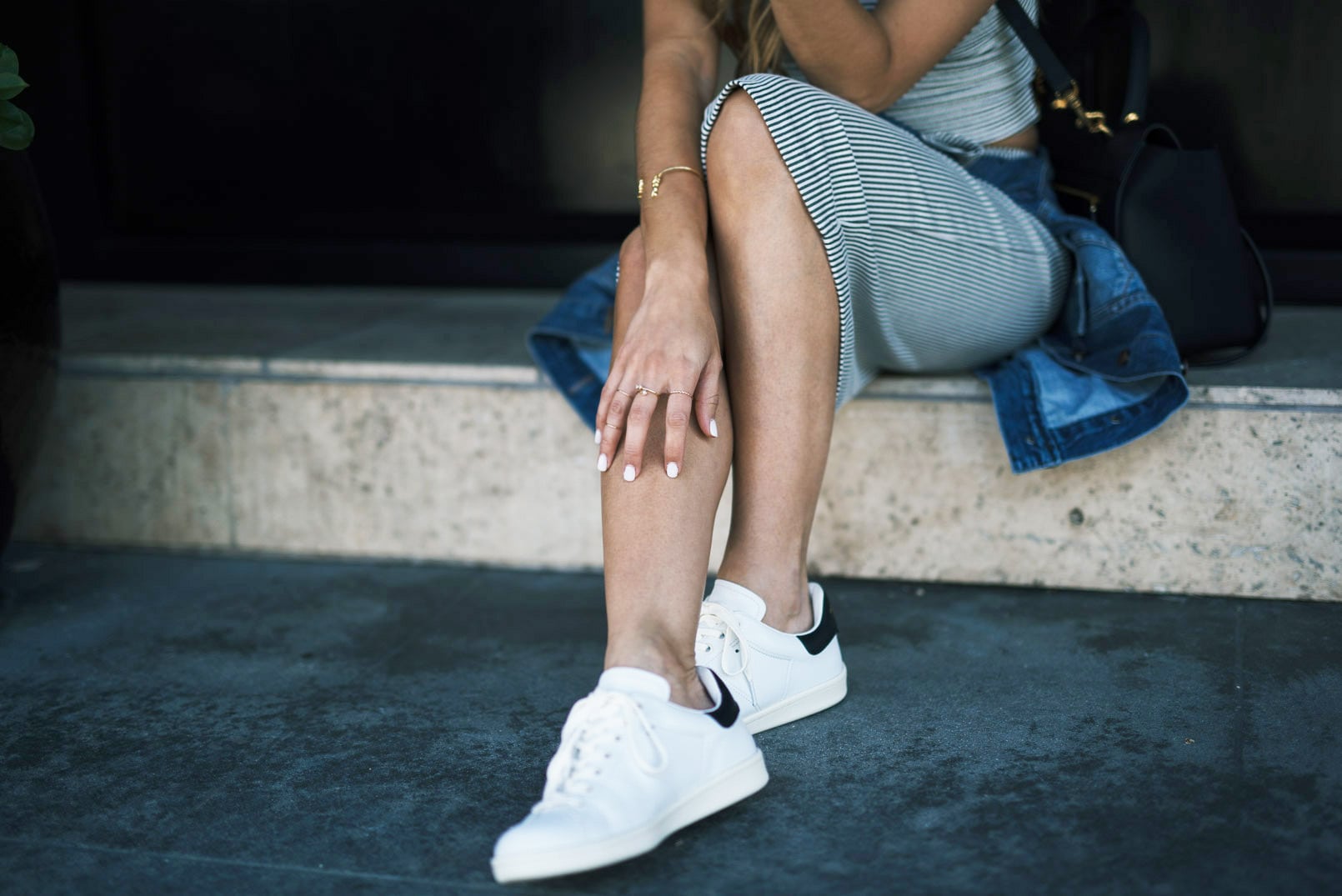 5 Cute Ways To Style Your Sneakers