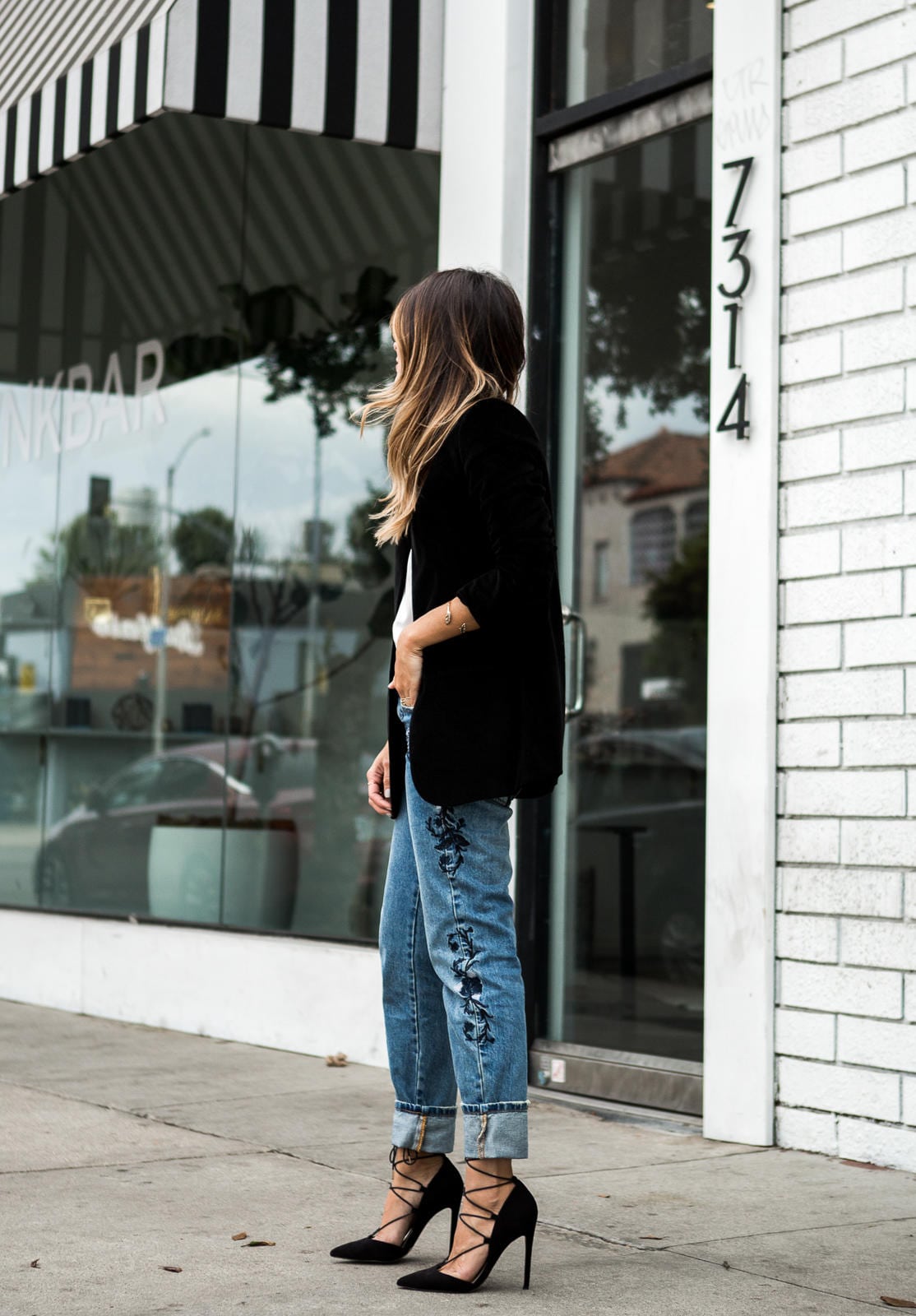 Pam Hetlinger wearing One Teaspoon Embroidered Jeans, Asos Lace-up Heels, Madewell Velvet Blazer, Choker, Black Friday Sales | The Girl From Panama