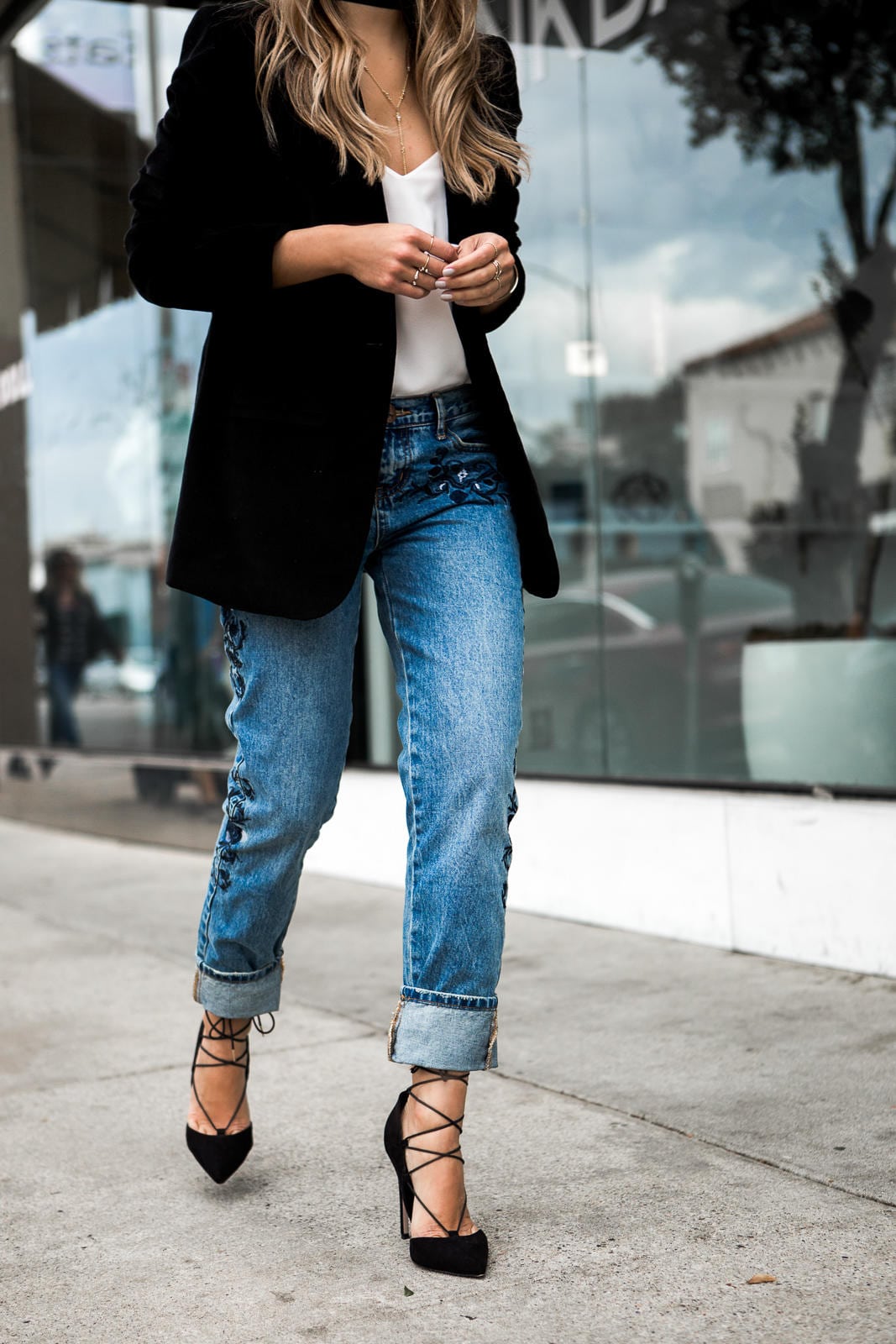 Pam Hetlinger wearing One Teaspoon Embroidered Jeans, Asos Lace-up Heels, Madewell Velvet Blazer, Choker, Black Friday Sales | The Girl From Panama