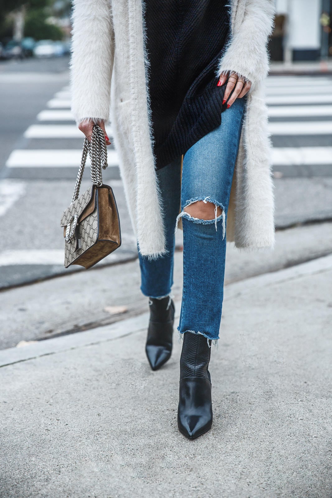 top 5 black boots to wear now | The Girl From Panama