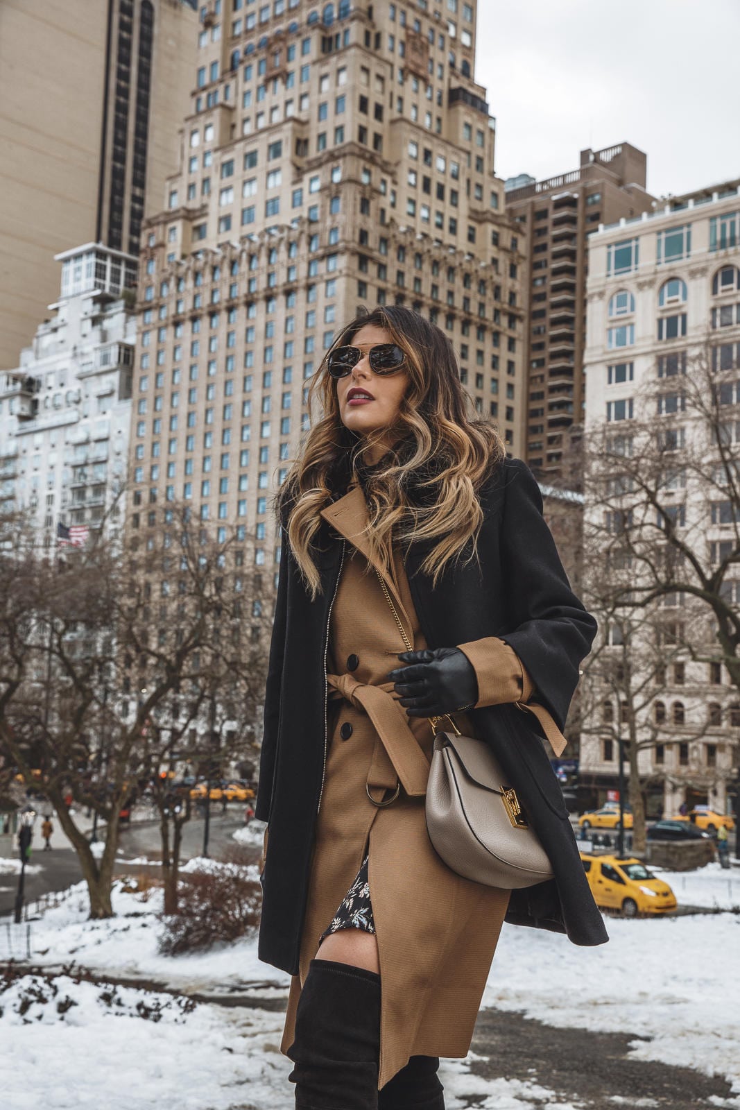 NYFW Fall Winter 2017, NYFW Streetstyle, Veronica Beard Trench Coat, Veronica beard floral dress, chloe drew bag, krewe sunglasses, zara coat | The Girl From Panama