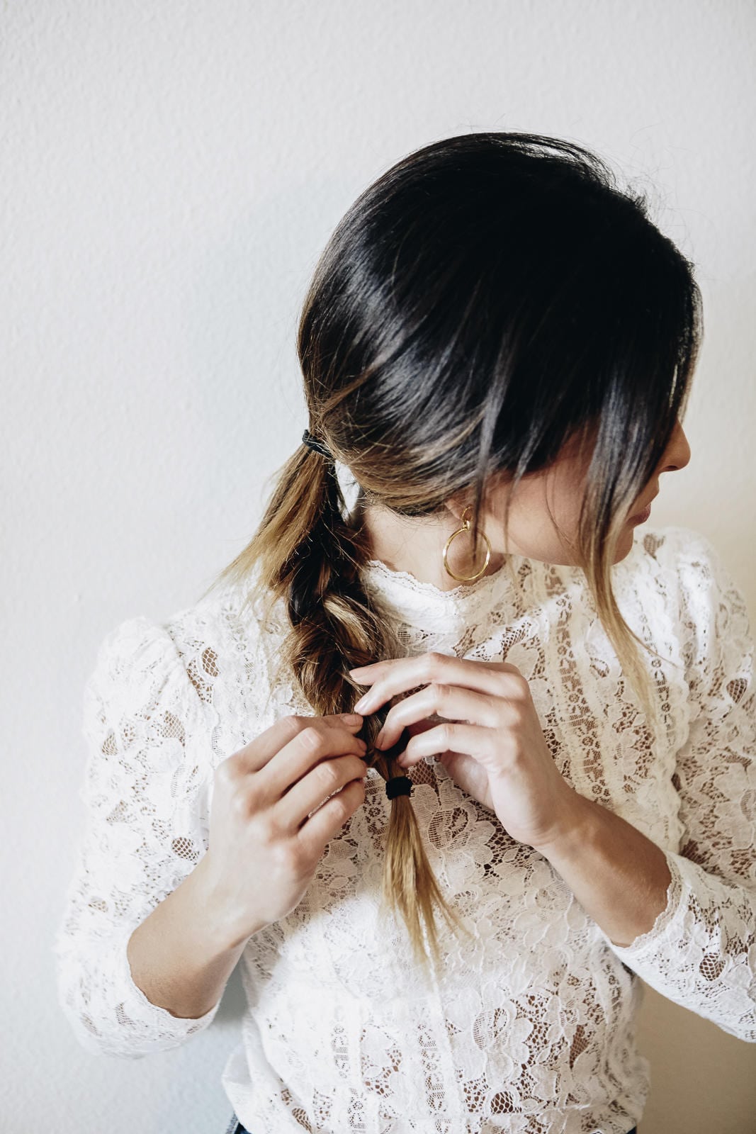 3 easy hairstyles - Messy braided Ponytail | The Girl From Panama 