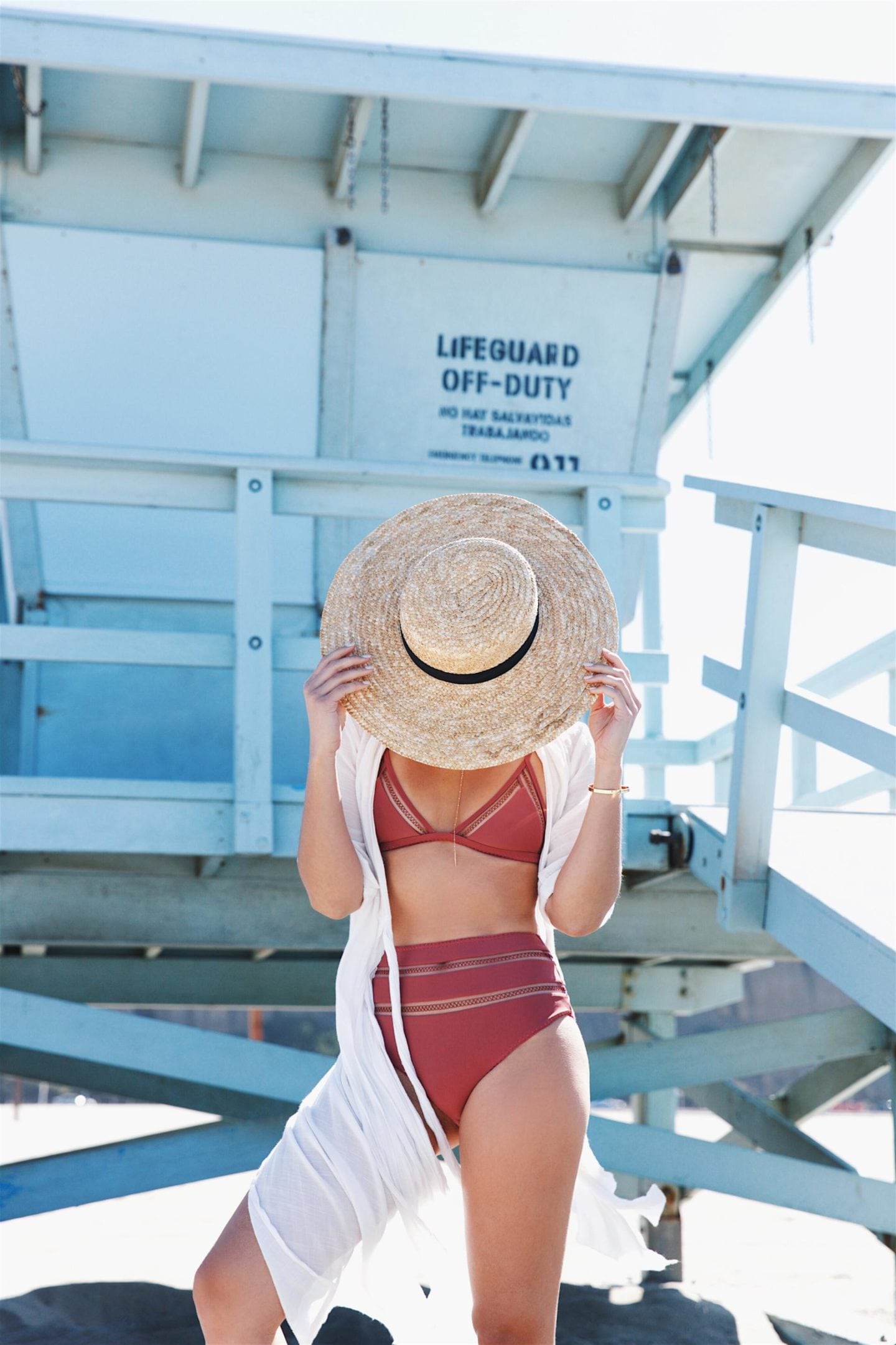 Best Things to do in LA on July 4 by Pam Hetlinger - Santa Monica Beach, crochet bikini, mirrored sunglasses, straw hat // TheGirlFromPanama.com