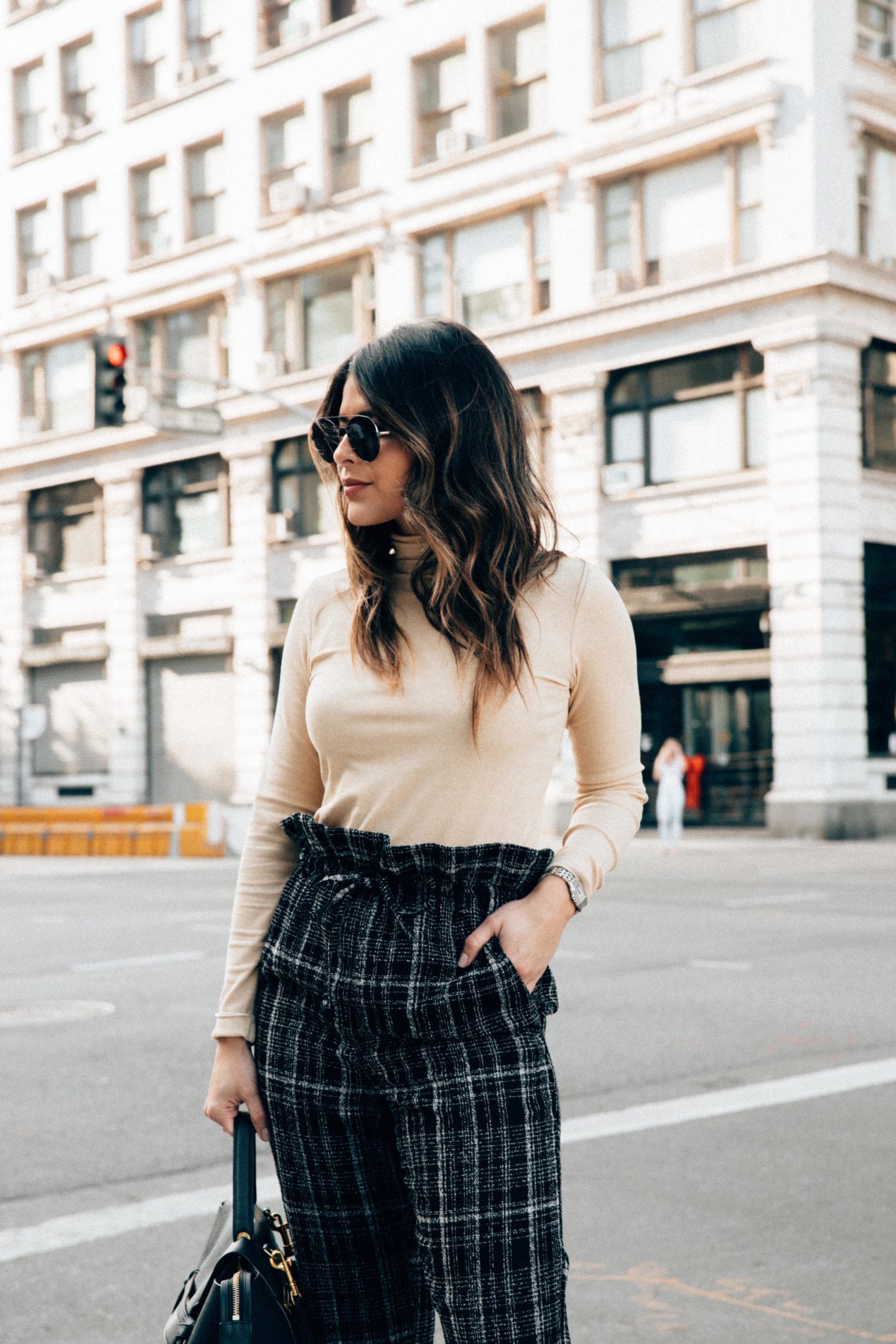 How to Set Realistic New Year's Resolutions - Green Plaid Trousers with Tan Turtleneck Sweater | Thegirlfrompanama.com