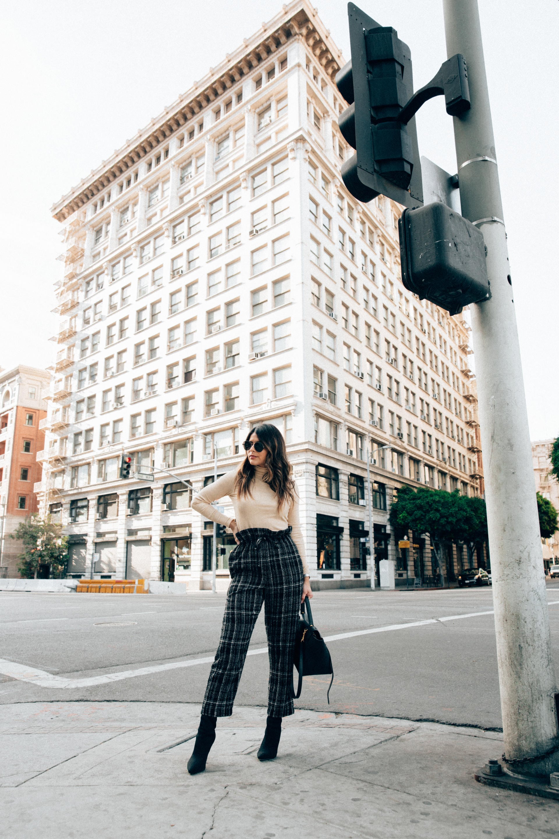 How to Set Realistic New Year's Resolutions - Green Plaid Trousers with Tan Turtleneck Sweater | Thegirlfrompanama.com