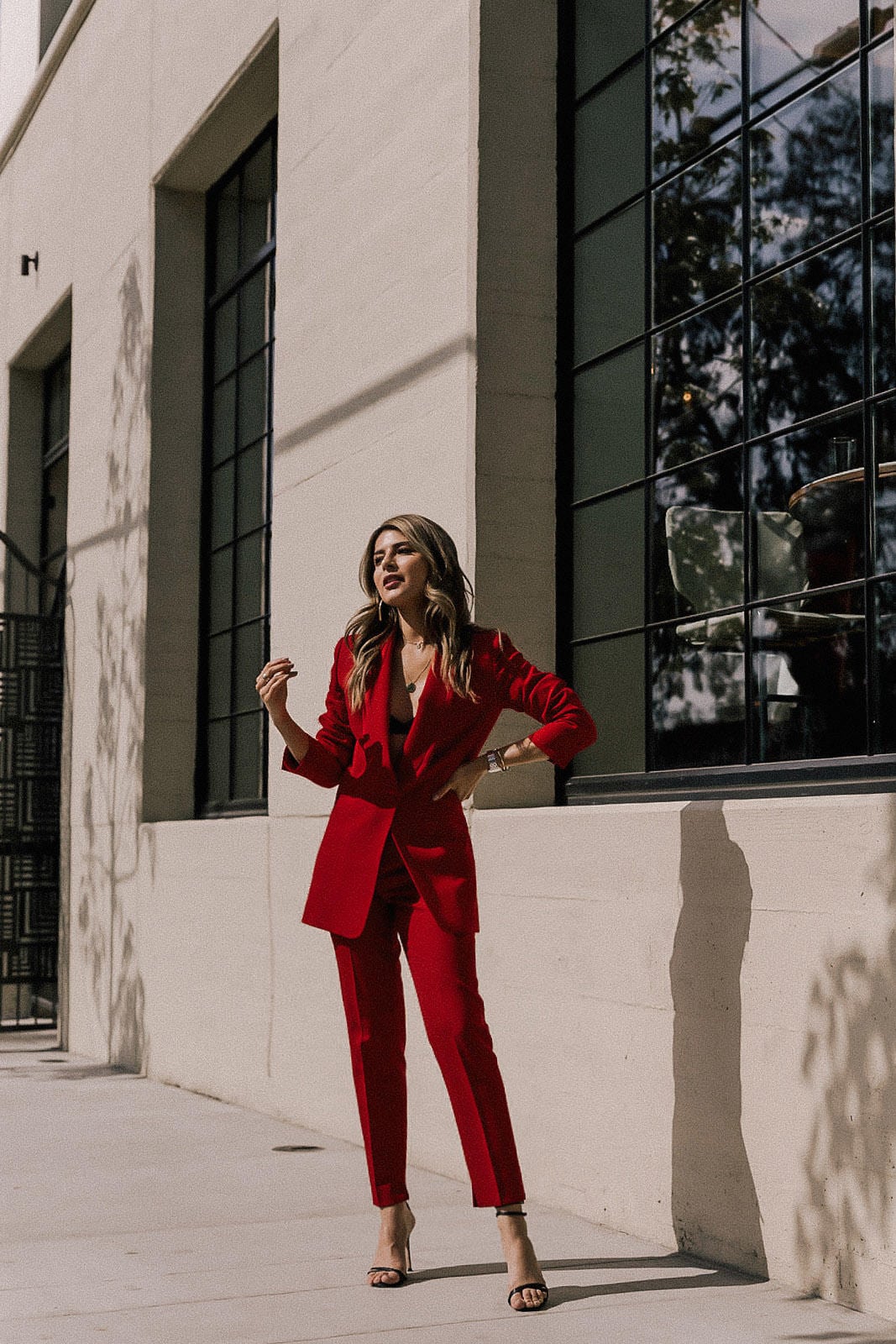 Pam Hetlinger Outfits, Red Power Suit, Trouser Suit Trend, Street Style | TheGirlFromPanama.com