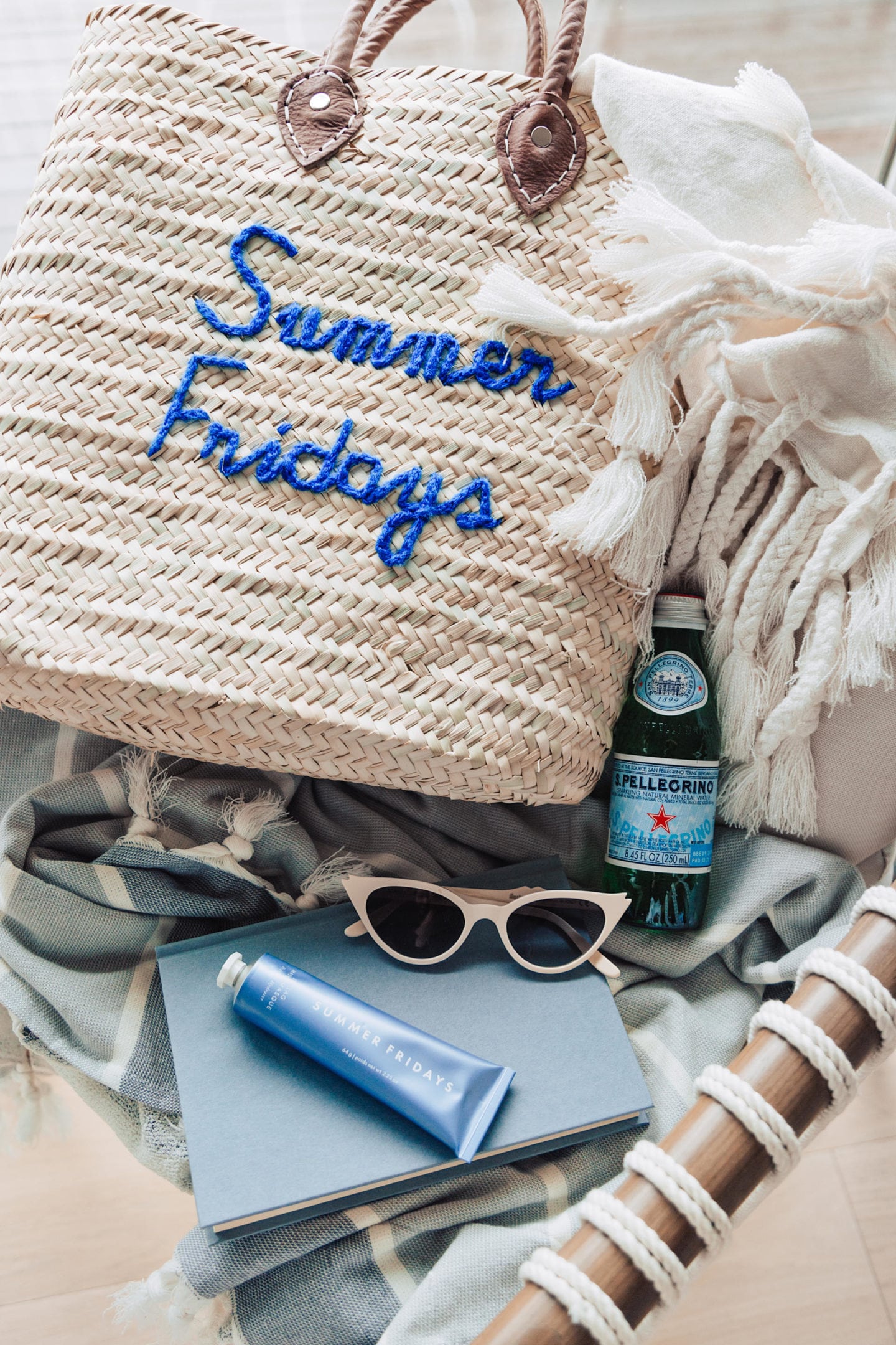 Sommer fredager Hamptons Tur 2018, Sommer fredager Hudpleie, Strand Bag Essentials Av Pam Hetlinger / TheGirlFromPanama.com