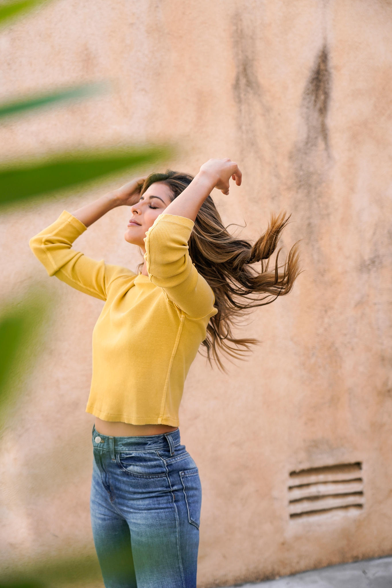 Fall 2018 Color Trends in Fashion, What colors to wear this fall by Pam Hetlinger | TheGirlFromPanama.com | Marigold Sweater, Mustard Yellow, J Brand Jeans, Metallic Heels