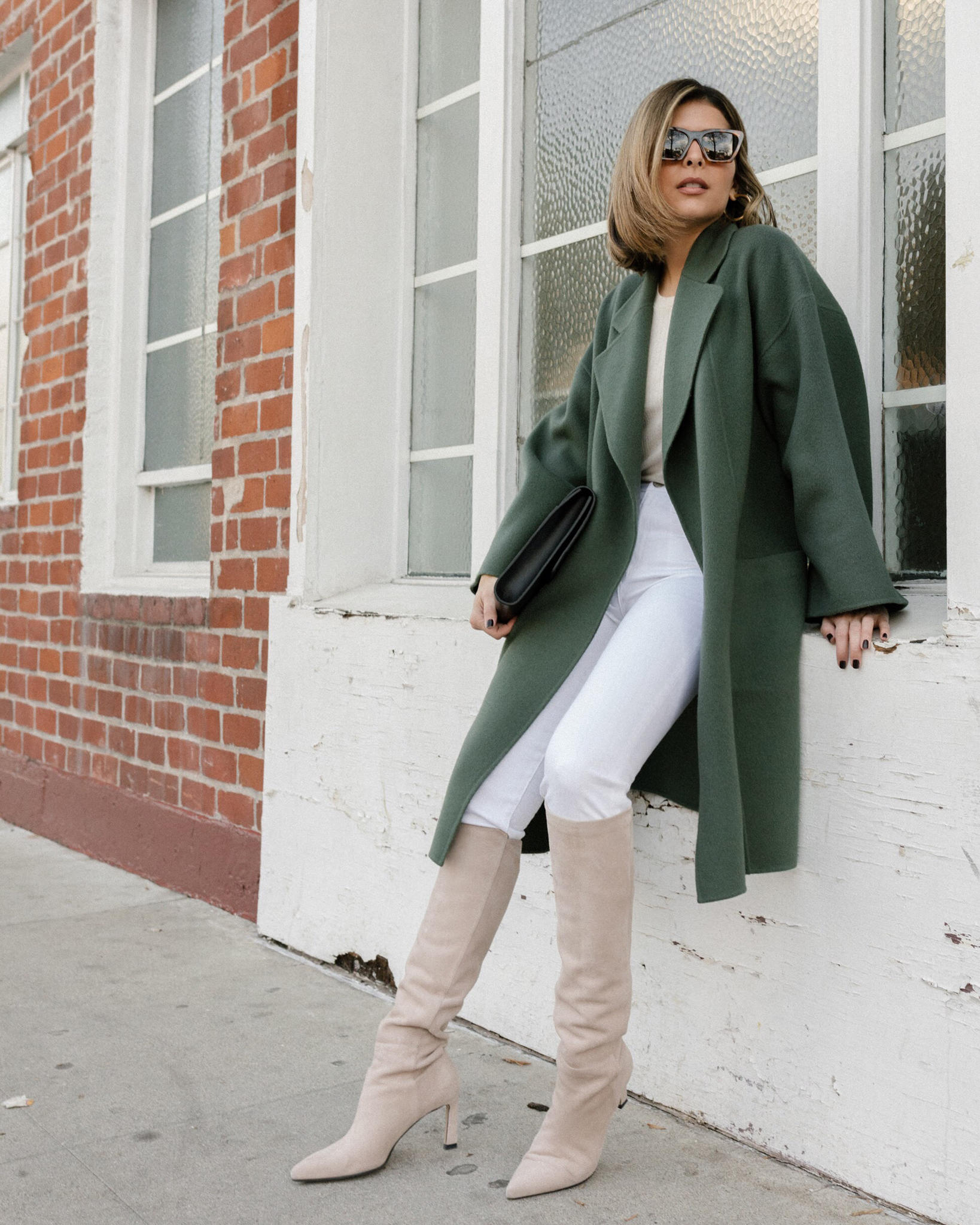 How to- Styling white jeans in winter