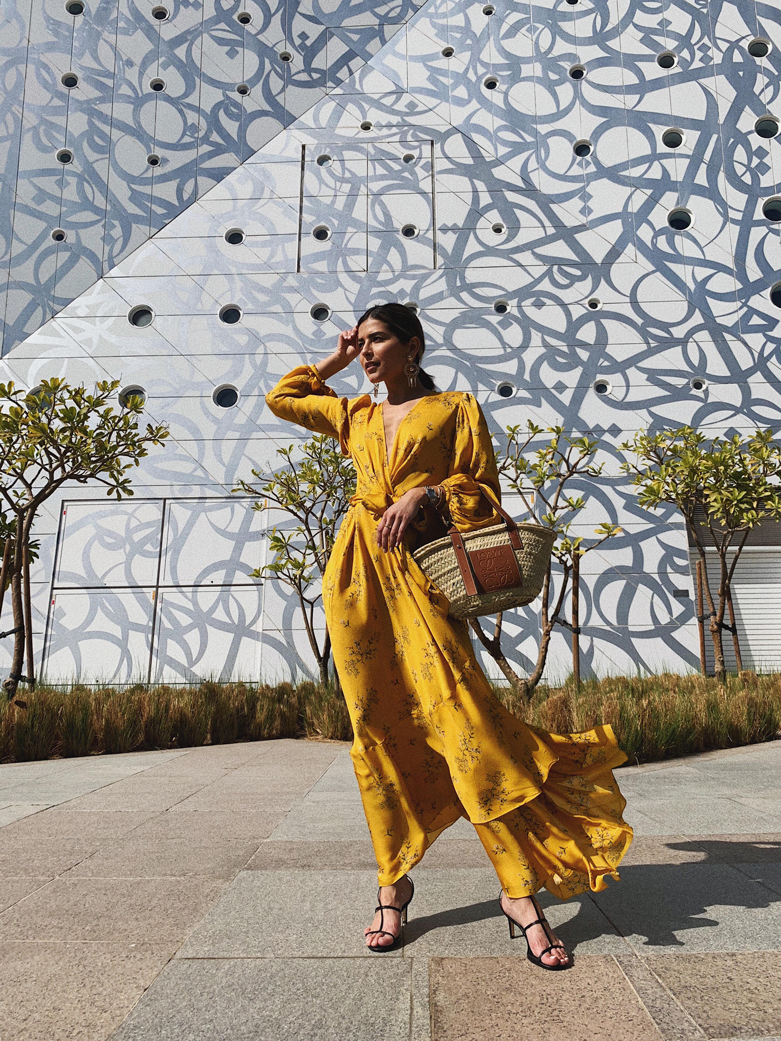 How to Spend 5 days in Dubai by Pam Hetlinger | TheGirlFromPanama.com | Dubai Travel Guide, Instagrammable spots dubai, fashion bloggers in dubai
