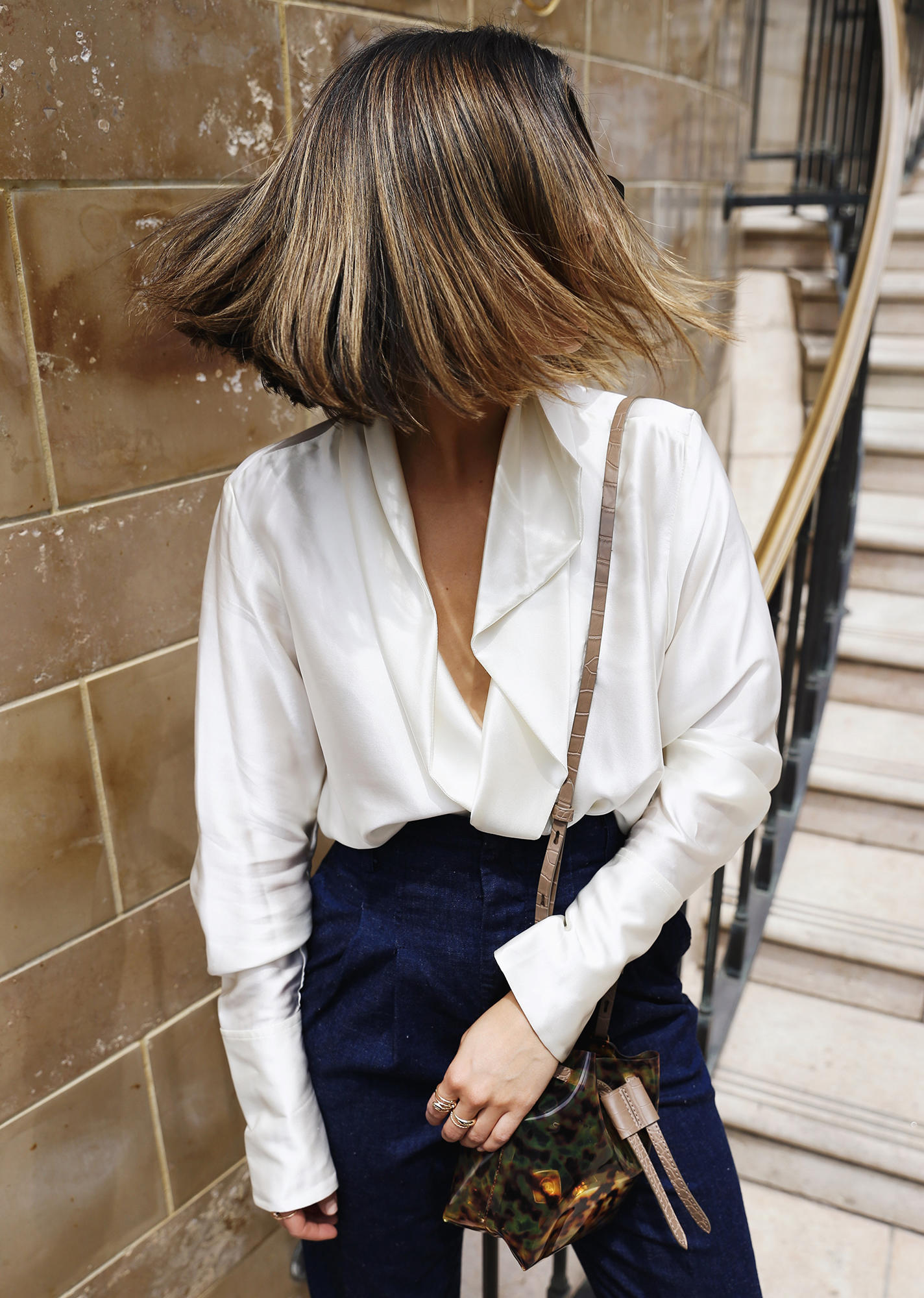 stylish white tops for summer, chic white tops, white blouse, chic blogger style, pam hetlinger style | the girl from panama